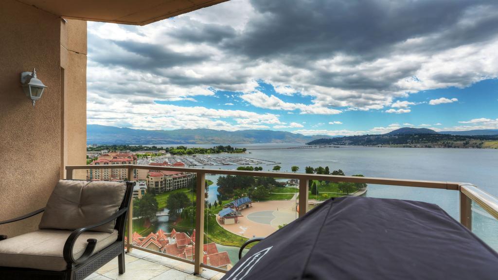 Sunset Waterfront Resort By Kelownacondorentals Экстерьер фото