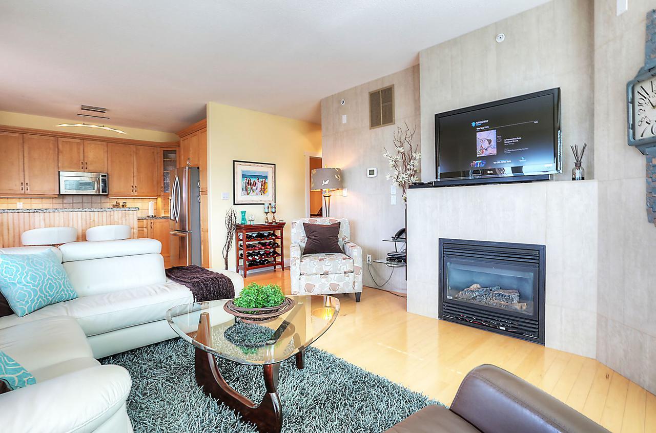 Sunset Waterfront Resort By Kelownacondorentals Экстерьер фото