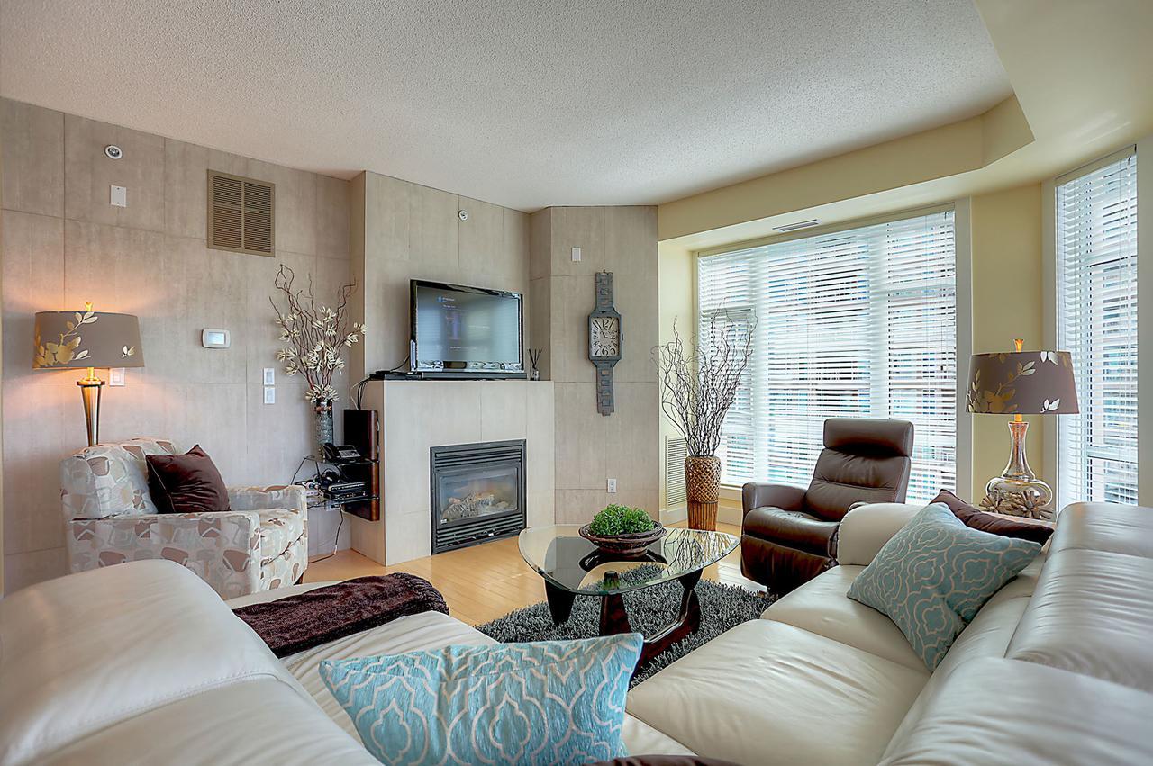 Sunset Waterfront Resort By Kelownacondorentals Экстерьер фото